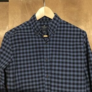 Men’s American Eagle Button Down